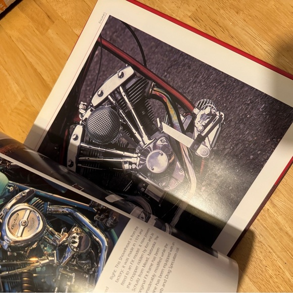 The Custom Harley Book by John Carroll - Picture 2 of 3